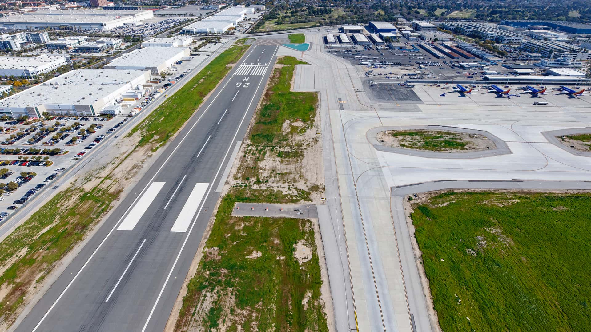 Long Beach Airport runway